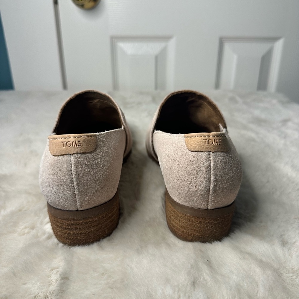 TOMS Suede Slip-On Loafers Taupe Beige Block Heel Comfort Shoes Size 9 - Picture 3 of 9